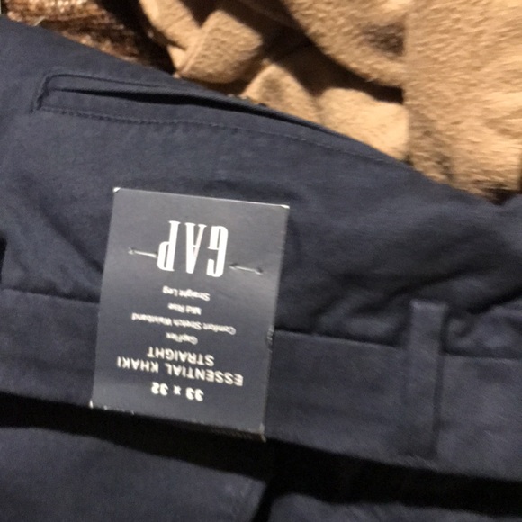 Essential Khaki Straight GapFlex extra flexibility 33 x 32 color:navy blue - Picture 9 of 9